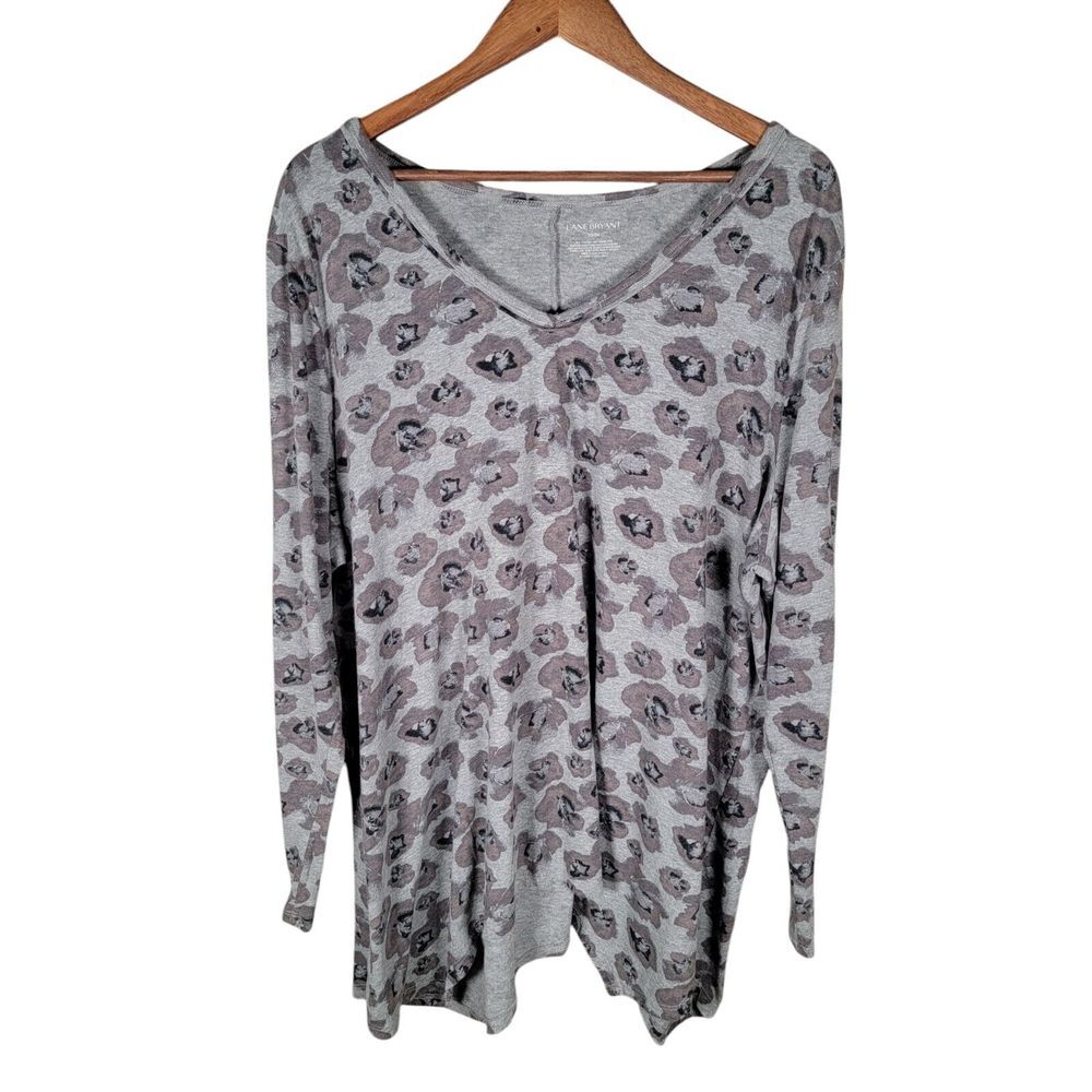 Lane Bryant Plus‎ Size 22/24 Swing Gray Floral Soft V-neck Long Sleeve Tee Top